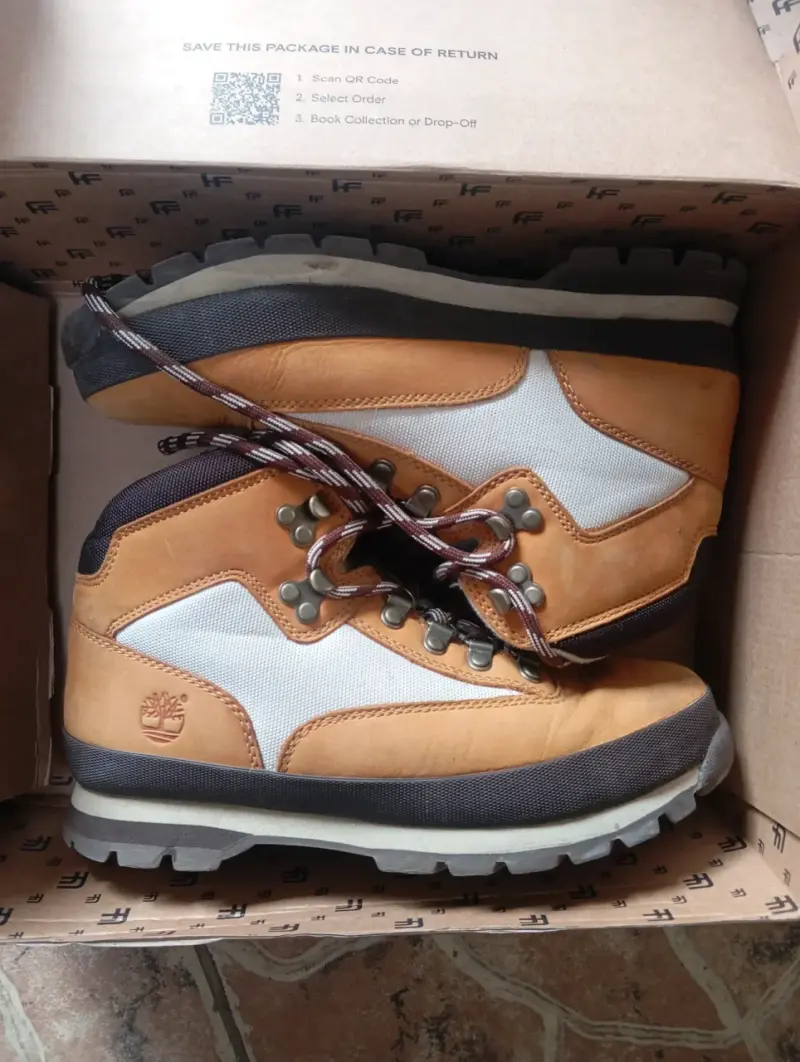 Botas de montaña Timberland marrón y blanco - 1