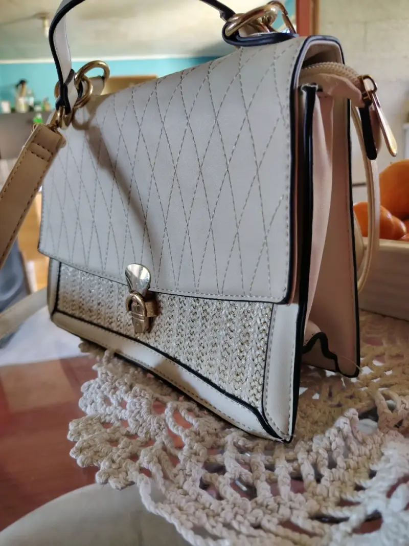 Cartera de mano beige - 2