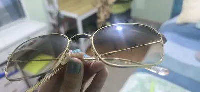 Gafas de sol Ray-Ban doradas con estuche - miniatura 5