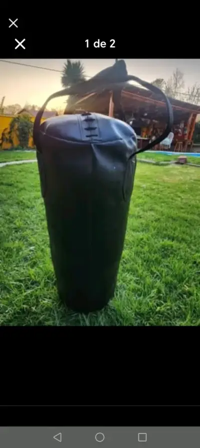 Saco de Boxeo Negro con Correas  Sin  uso. - miniatura 1