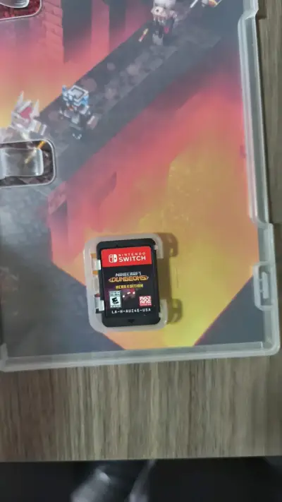 Minecraft Dungeons Hero Edition Nintendo Switc - miniatura 2
