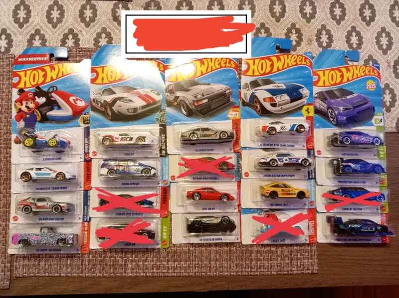 Colección de autos Hot Wheels variados - 1