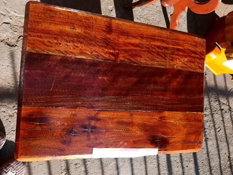 Mesa de madera rústica para sala - 2