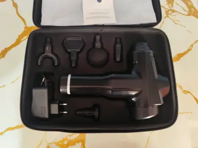 Pistola de Masaje Muscular con Accesorios - miniatura 2