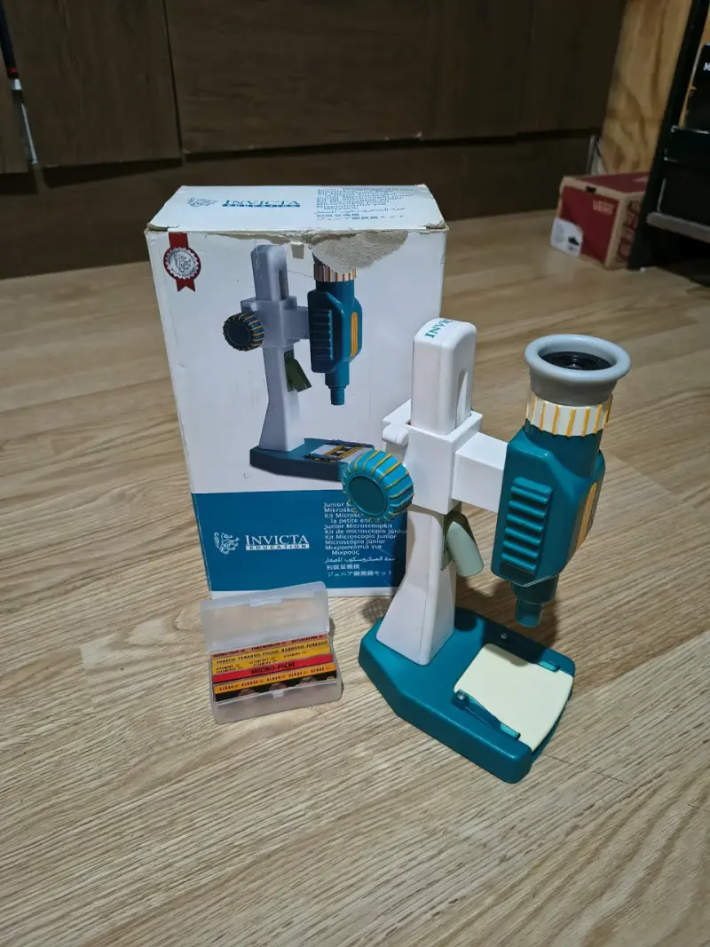 Microscopio Infantil Educativo Invicta con Luz LED - 1