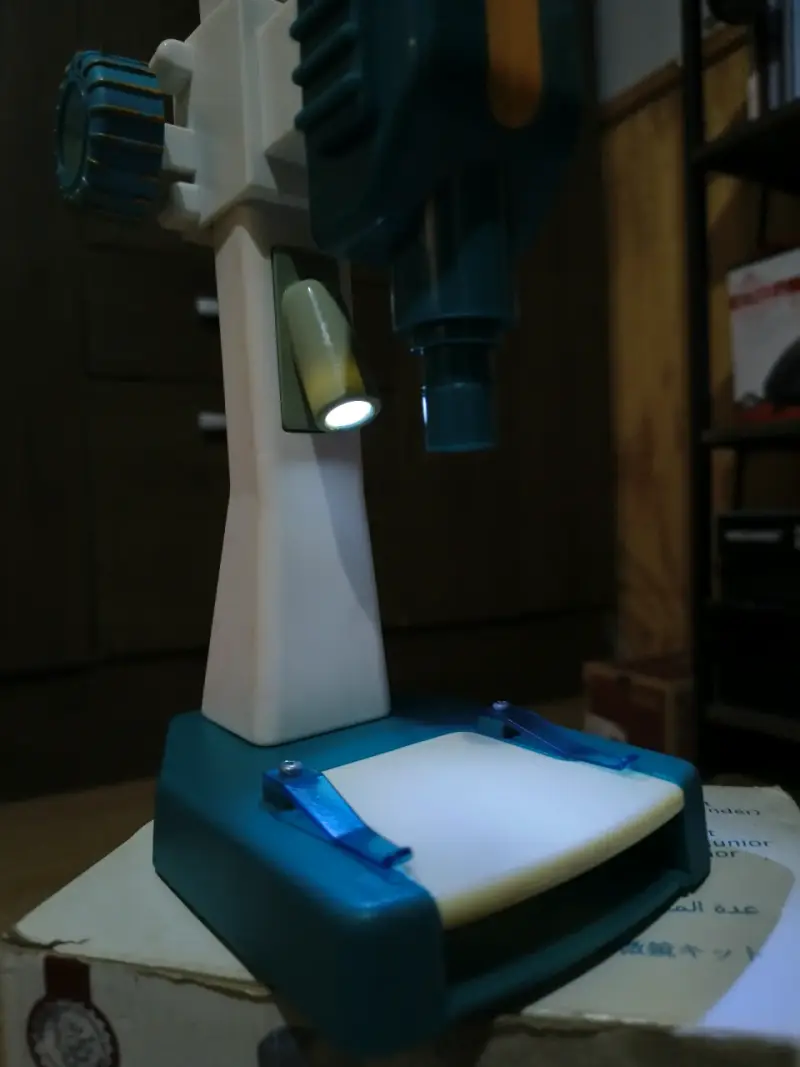 Microscopio Infantil Educativo Invicta con Luz LED - 2