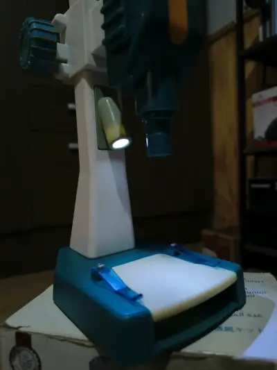 Microscopio Infantil Educativo Invicta con Luz LED - miniatura 2