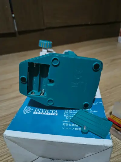 Microscopio Infantil Educativo Invicta con Luz LED - miniatura 3