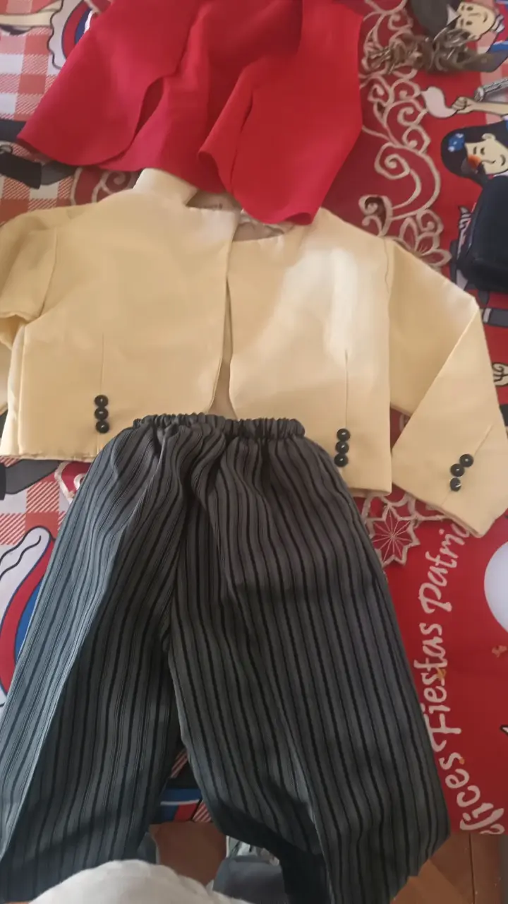 Conjunto de huaso chileno para niño