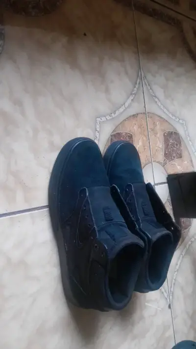 Zapatillas negras DC para hombre - miniatura 4