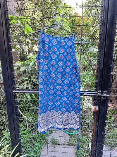 Vestido barbados corto azul estampado floral - miniatura 1