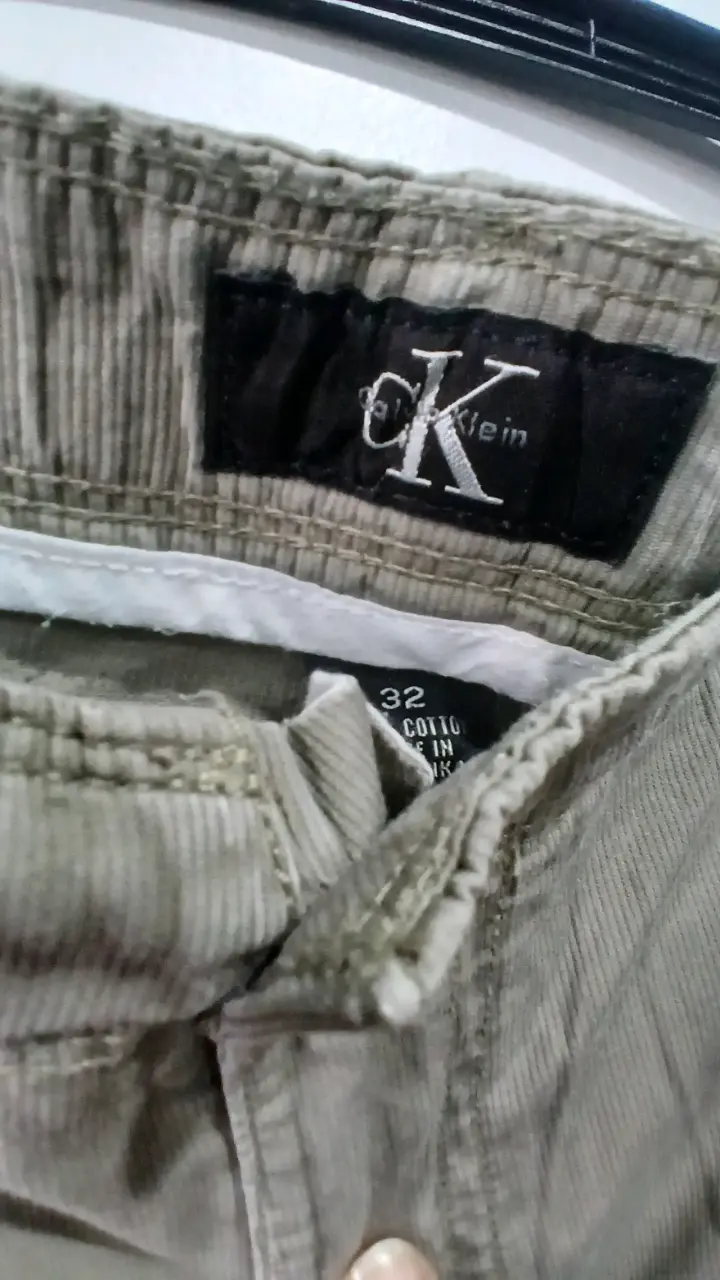 Shorts cargo beige Calvin Klein para hombre - 3