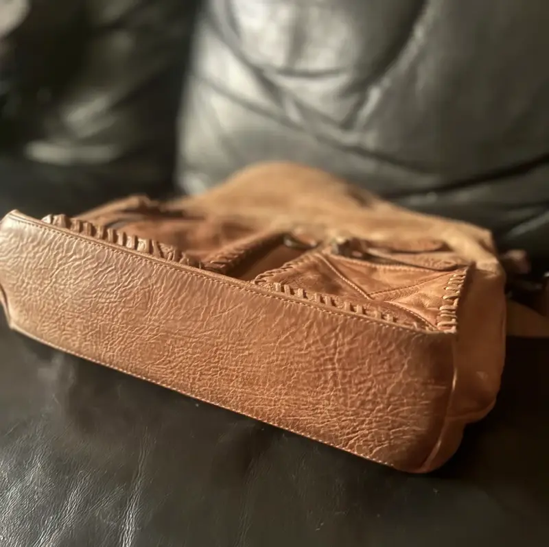 Bolso morral de cuero marrón Hush Puppies - 3