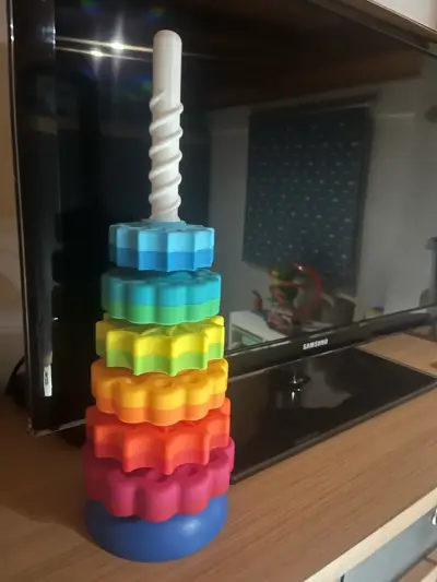 Torre de apilamiento de colores para niños - miniatura 2