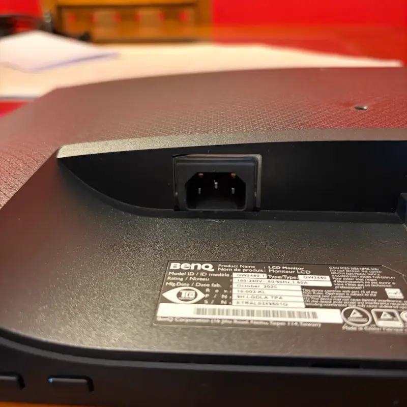 Monitor BenQ 24 pulgadas Full HD - 5
