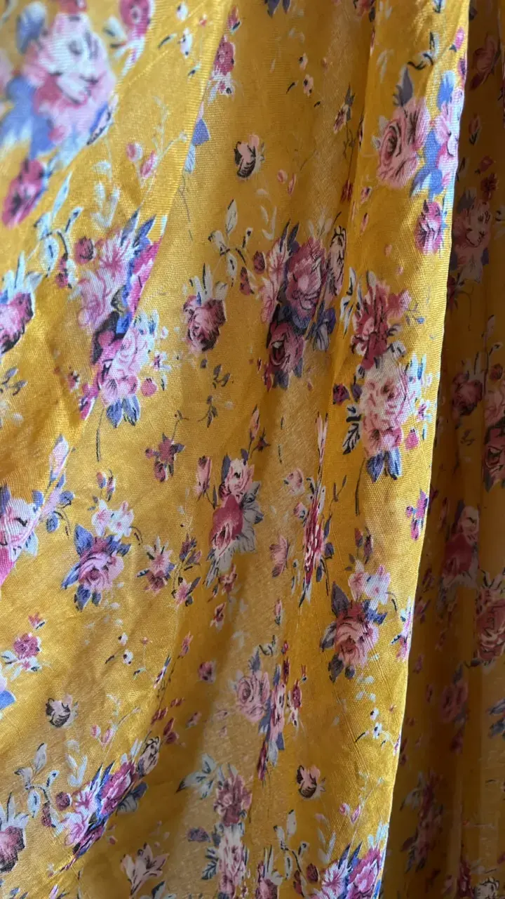 Pañuelo/Pareo floral mostaza con diseño vintage - 2