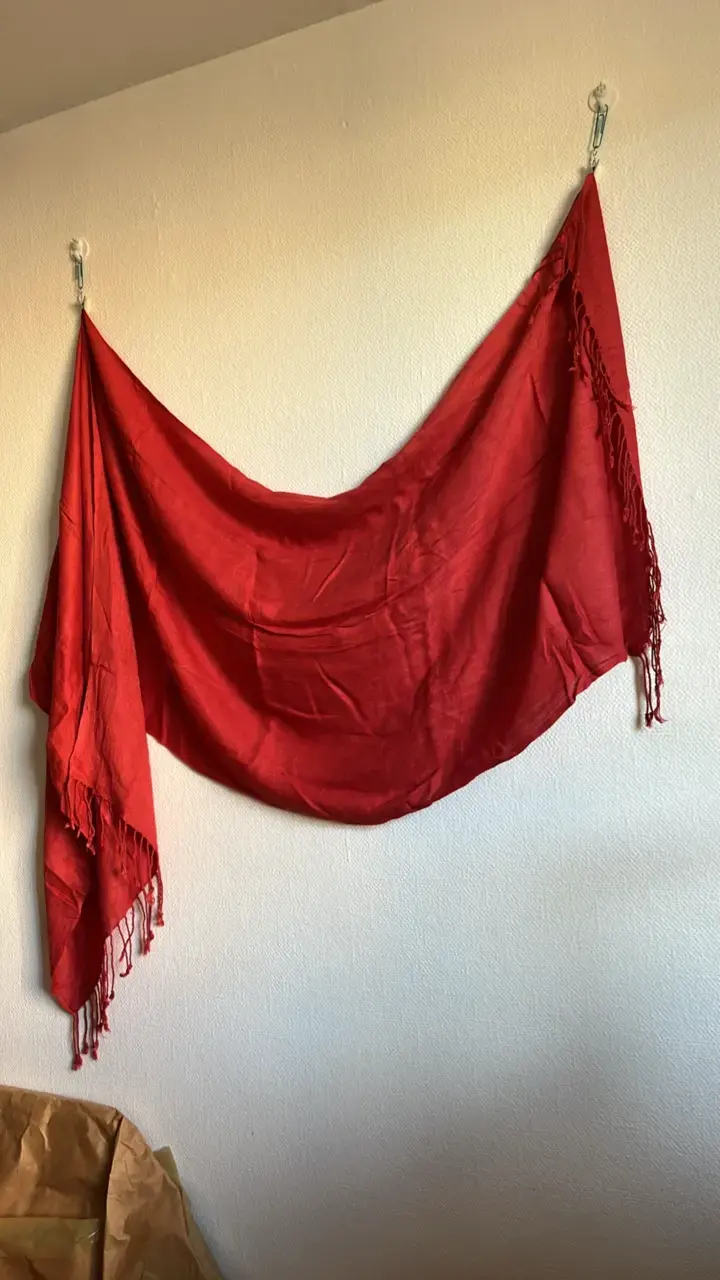 Pashmina/ Chal rojo con flecos elegante - 1