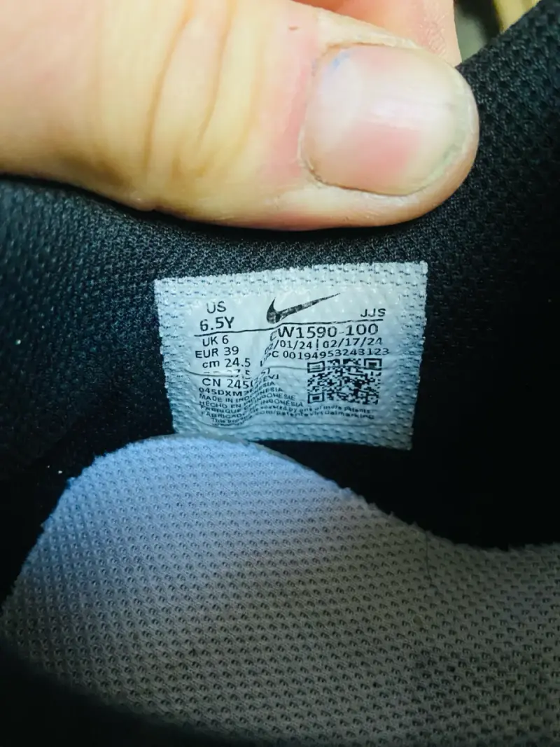 Zapatillas deportivas Nike Dunk Low blanco y negro - 6