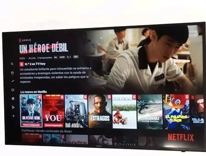 Televisor Smart TV con Netflix y aplicaciones - 1