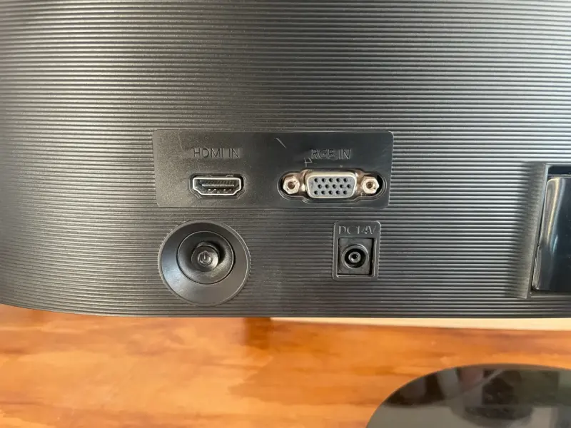Monitor Samsung 22 pulgadas Full HD - 3