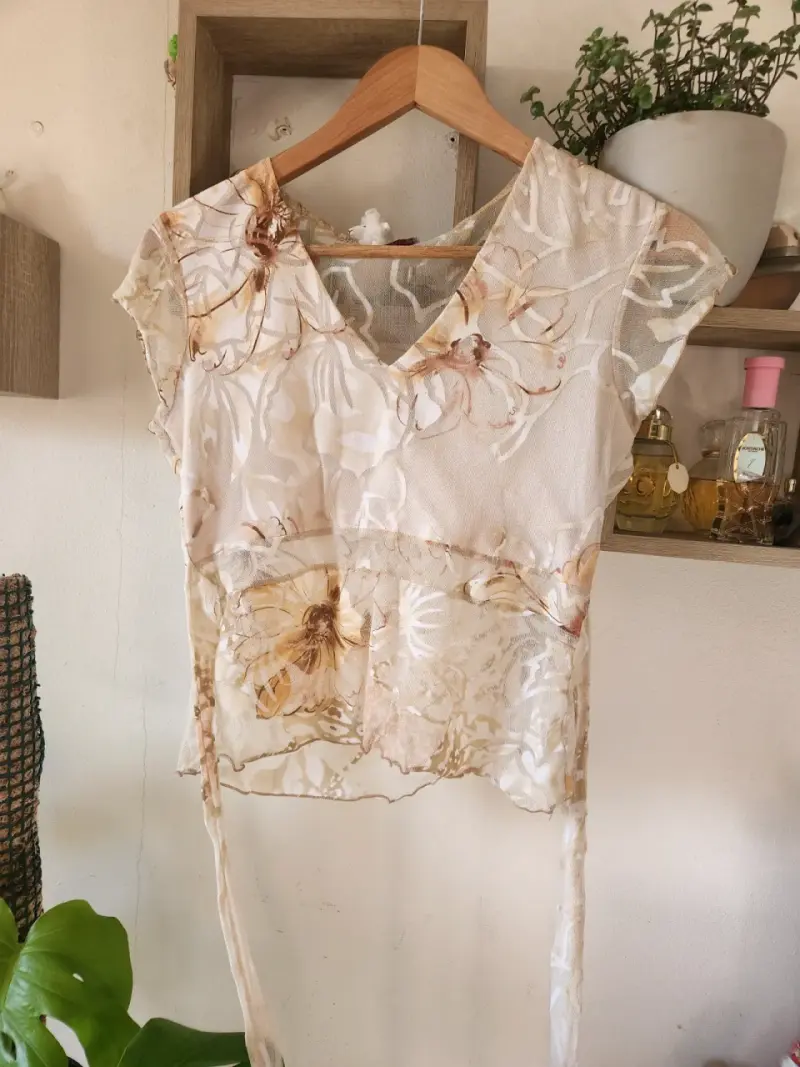 Blusa de encaje floral - 1