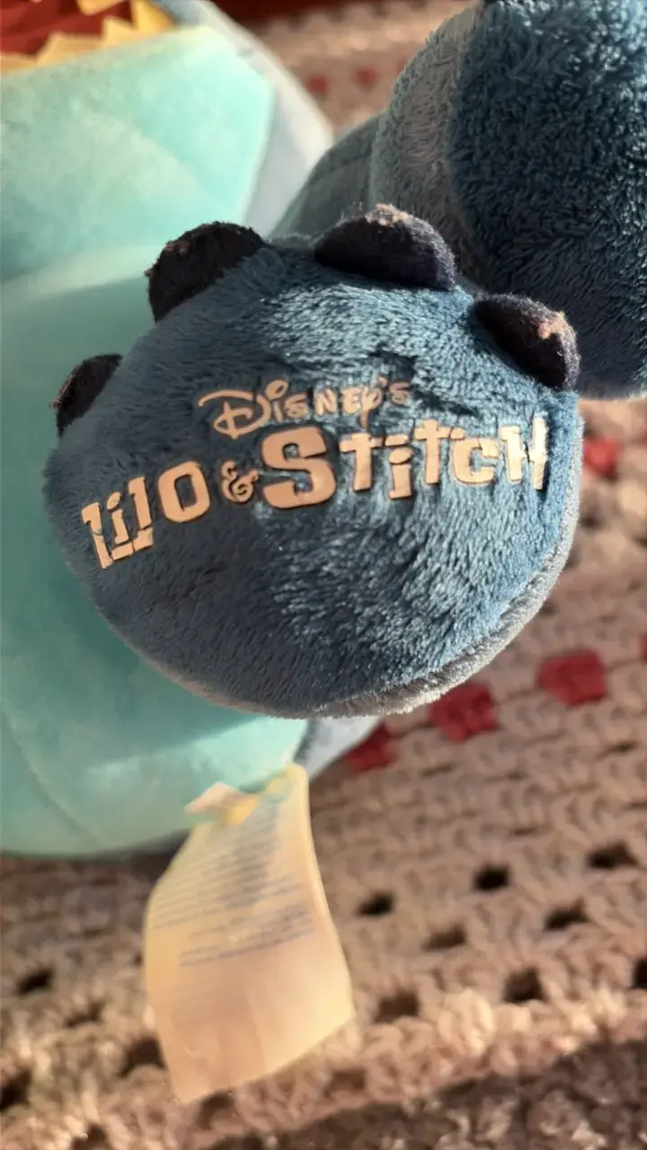 Peluche de Stitch de Disney en buen estado - 3