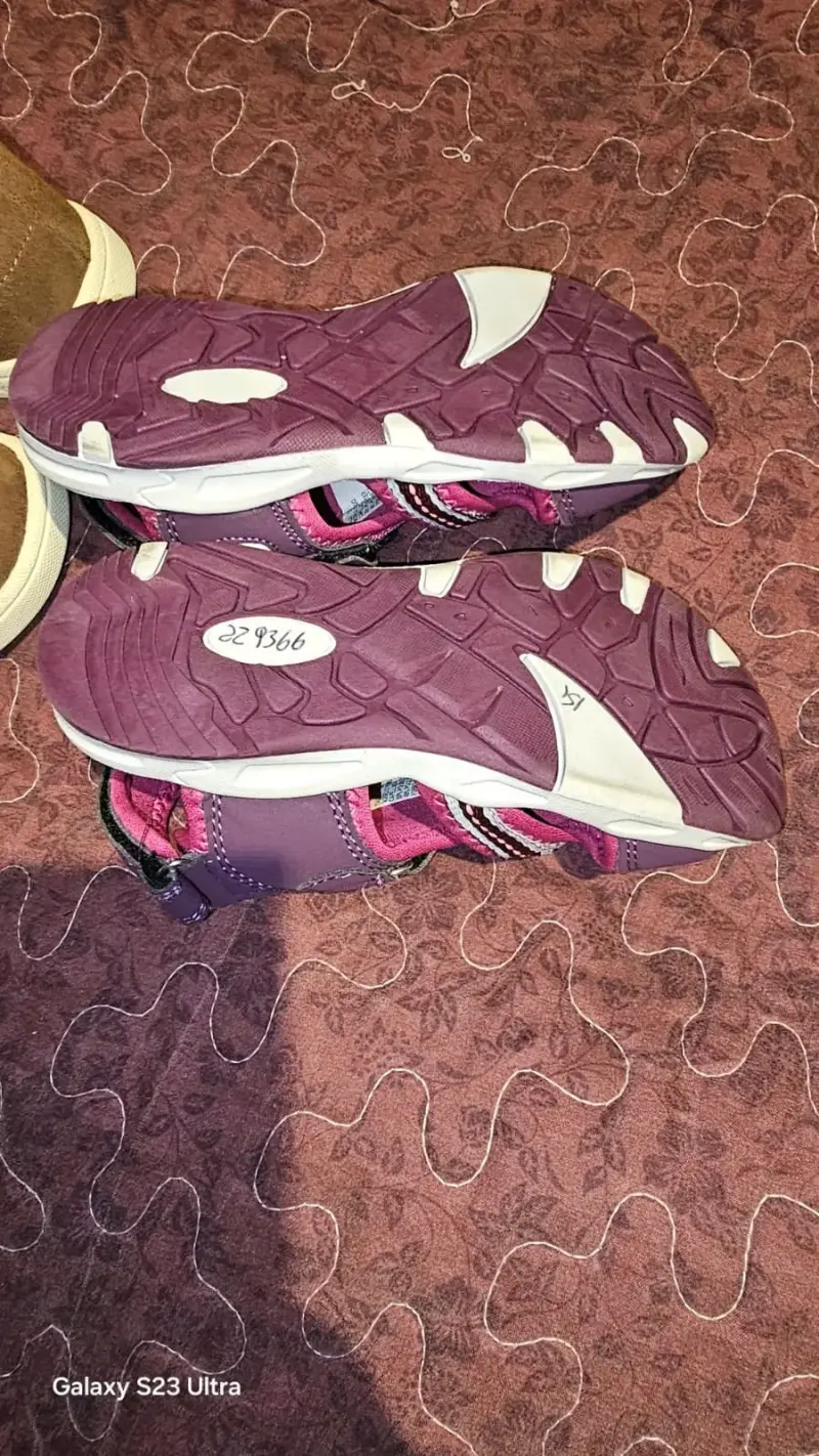 Sandalias para niña rosadas con velcro - 2
