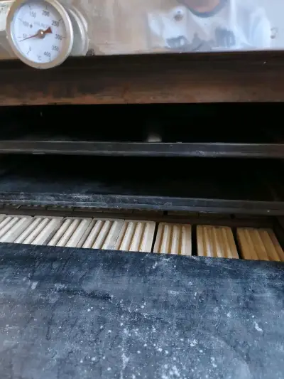 Horno de ladrillos refractarios para pizza - miniatura 3