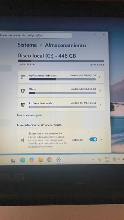 Notebook ASUS con pantalla de 15 pulgadas - miniatura 4