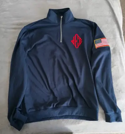 Quarter zip con bordado de J.E.E - miniatura 2