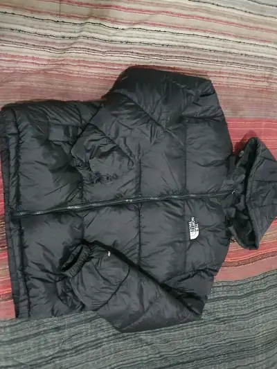 Chaqueta de plumas negra The North Face - miniatura 1