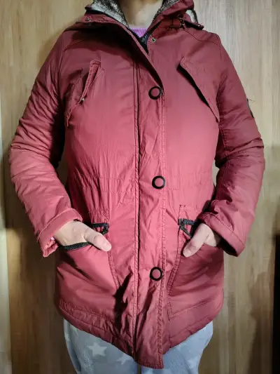 Chaqueta Weinbrenner, poleron Haka Honu y parka - miniatura 1