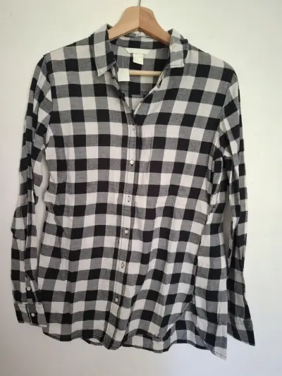 Camisa de cuadros blanco y negro para mujer - miniatura 2