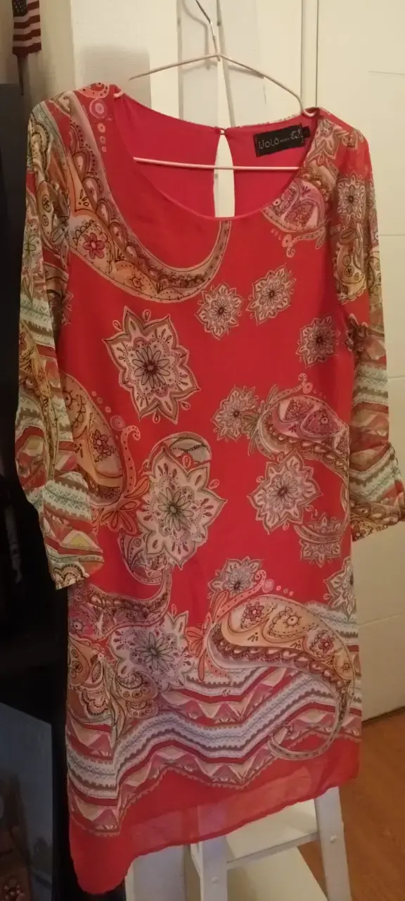 Vestido estampado floral rojo manga 3/4