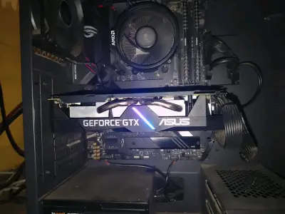 Tarjeta gráfica ASUS GeForce GTX 1660 Super 6GB - miniatura 3