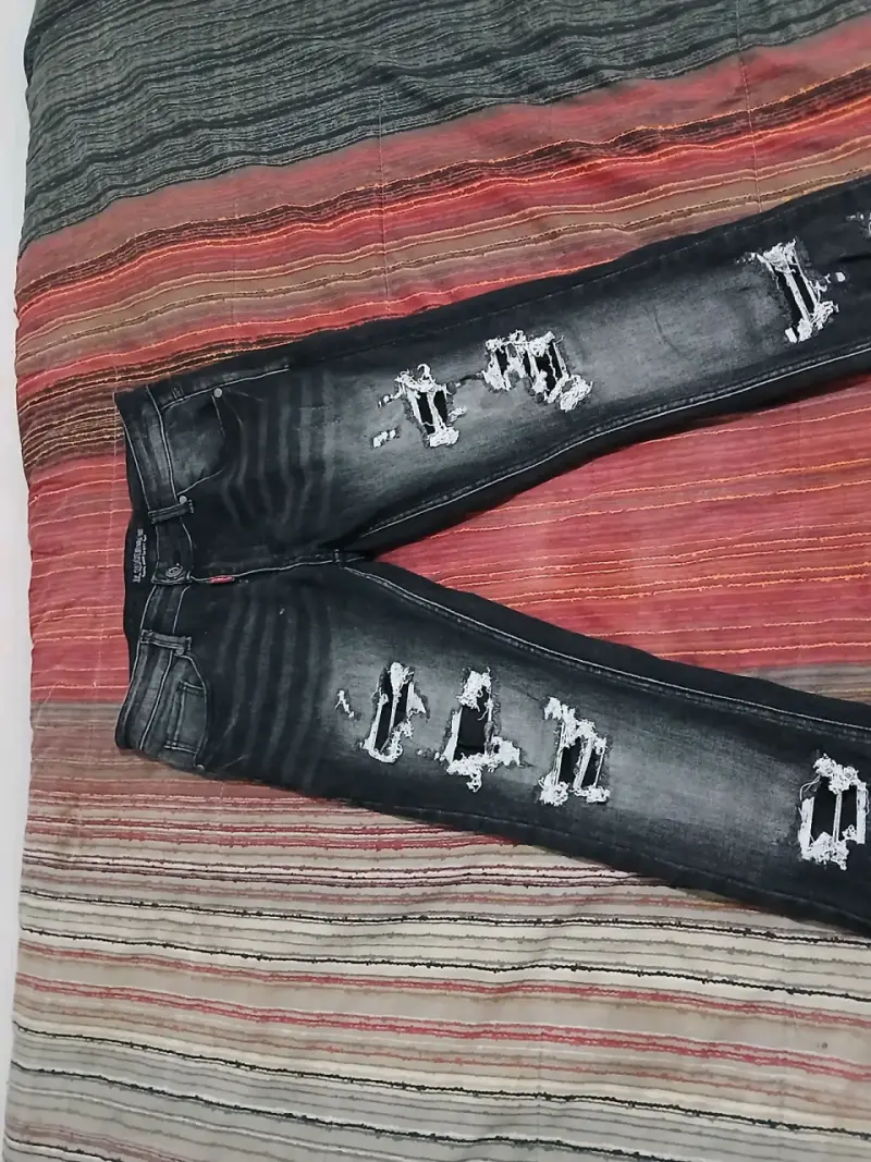 Jeans negros desgastados para hombre - 1