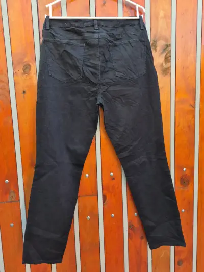 Pantalones negros de mezclilla para mujer - miniatura 2