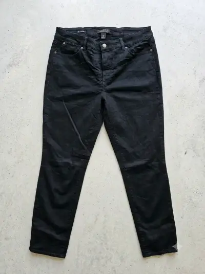 Pantalones negros de mezclilla para mujer - miniatura 3