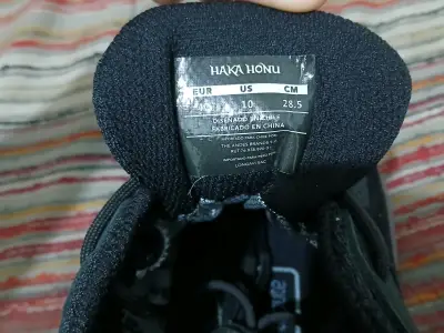 Zapatillas outdoor negras Haka Honu - miniatura 3