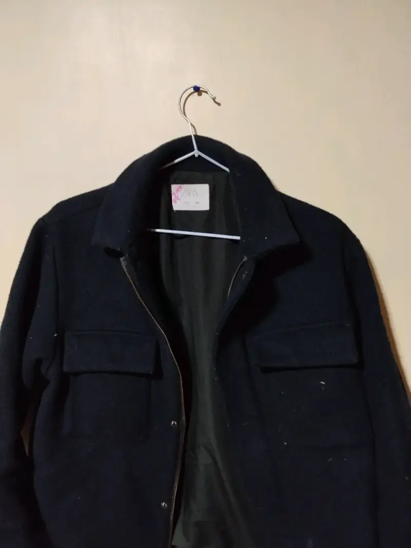 Chaqueta negra de lana con bolsillos zara - 1