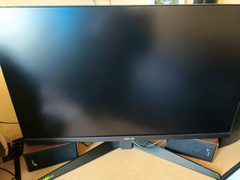 Monitor Asus 27" 2K - 1