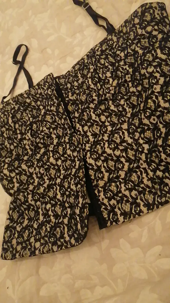Estraple de encaje y broches negro y crpara mujer