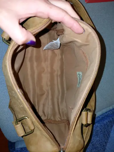 Cartera de cuero sintético beige con diseño floral - miniatura 5