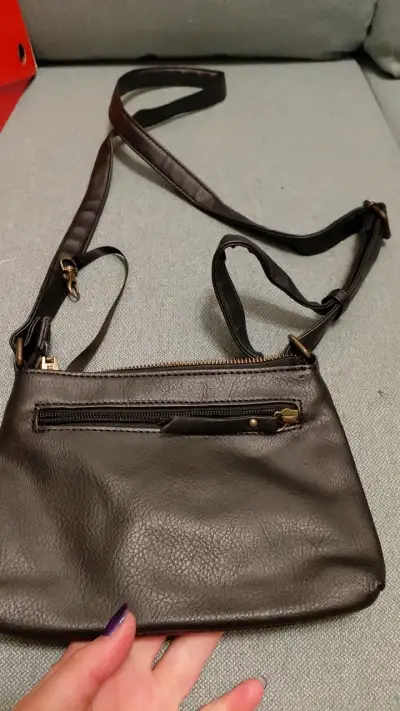 Cartera negra con tachas Secret - miniatura 3