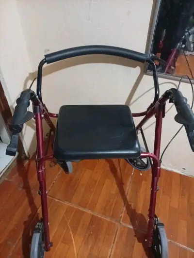 Andador de aluminio plegable con asiento - miniatura 1