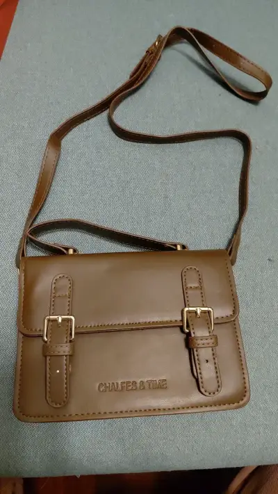 Cartera de mano marrón con hebillas - miniatura 6