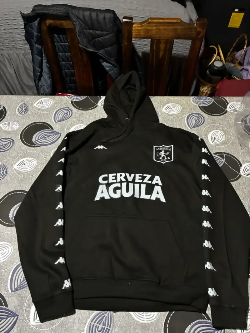 Polerónes Personalizados Estampados en DTF