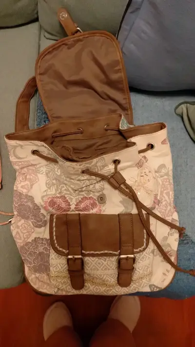 Mochila de tela floral con detalles en cuero - miniatura 2