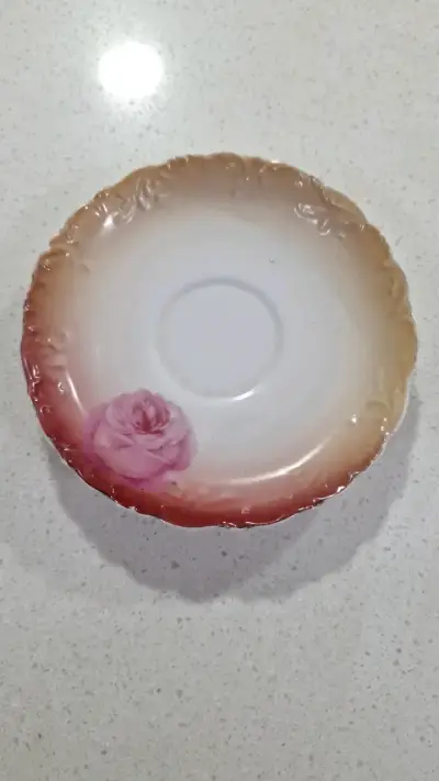 Taza de porcelana decorativa con platillo - miniatura 4