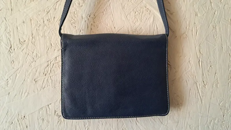Cartera cruzada azul Nine West en buen estado - 5